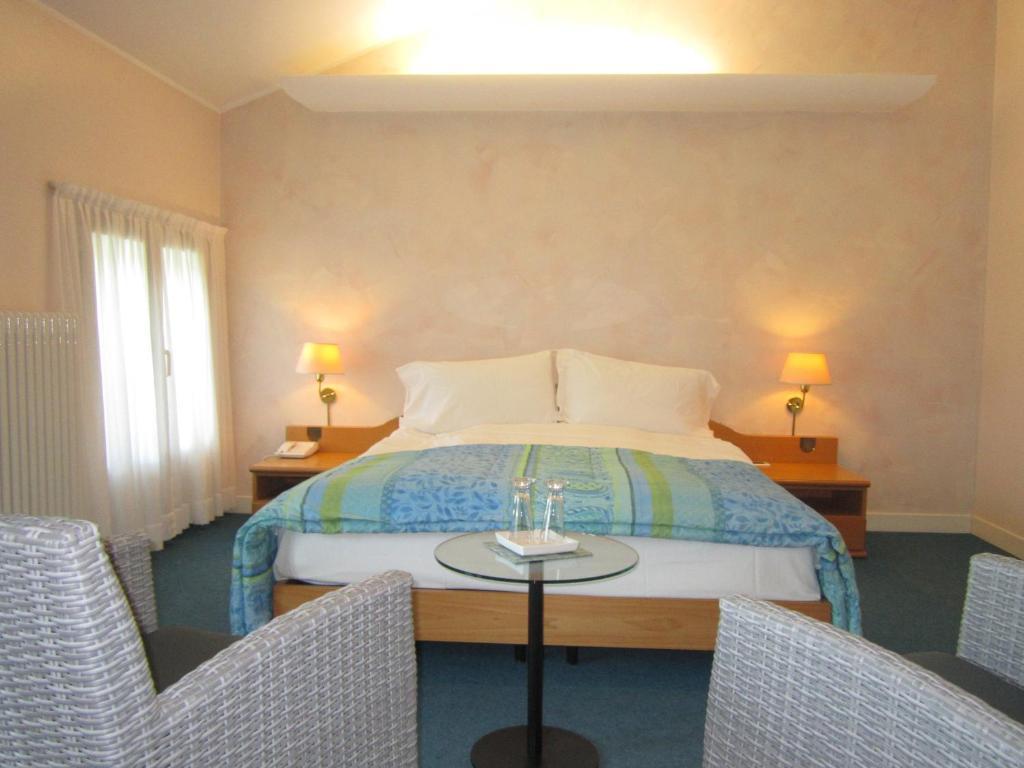 Hotel La Villa Gravedona Quarto foto